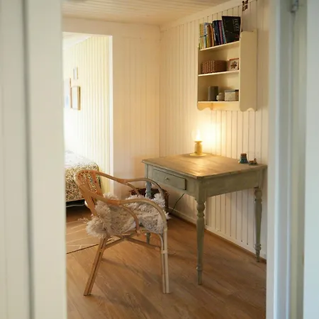 Summer House With Cozy Garden Near The * Glesborg