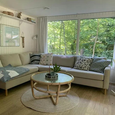 Summer House With Cozy Garden Near The * Glesborg