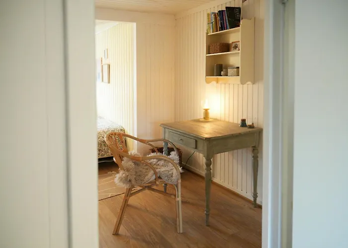 Summer House With Cozy Garden Near The * Glesborg